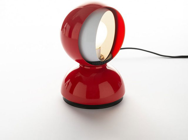 Artemide Eclisse Tischleuchte aus lackiertem Metall in Rot - Bild 1