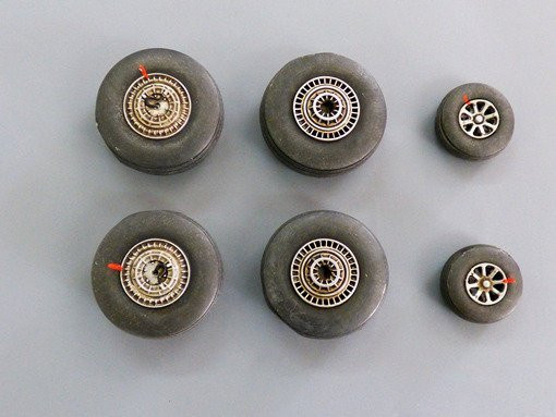 plusmodel Wheels for L749 Constelation - Bild 1