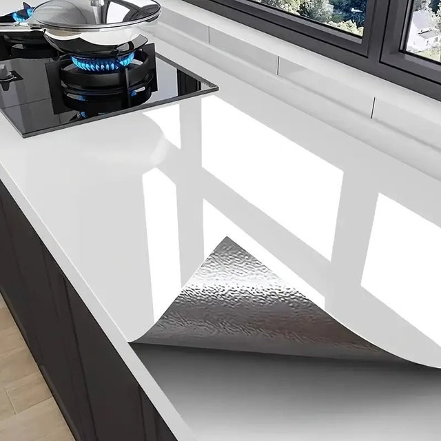 Wokhome PVC-Tapete in Weiß mit Holzoptik – wasserfeste und selbstklebende Vinyl-Folie für Möbel, Schränke, Türen und Wände - Bild 1