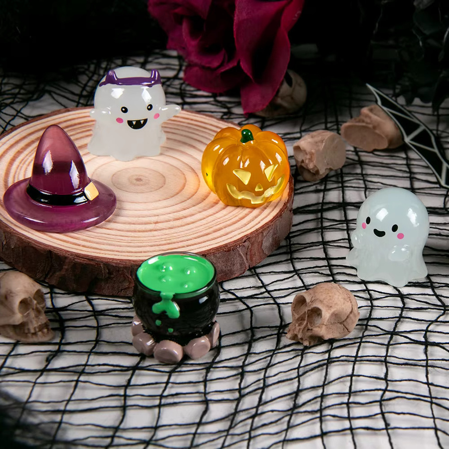6er Set Joy-enlife Halloween Miniaturfiguren aus Harz mit Leuchteffekt als Geister und Kürbisse für die Tischdekoration und als Geschenk für Kinder - Bild 3