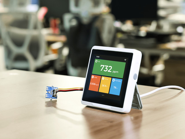 Seeed Studio SenseCAP D1 IoT-Entwicklungsplattform mit 4-Zoll-RGB-Touchscreen-Anzeige, ESP32S3 und RP2040, Weiß - Bild 1