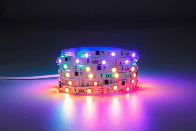Eglo LED Stripe RGBIC in Multicolor mit Fernbedienung, 5 m Länge, 20,2 W, Weiß - Bild 1