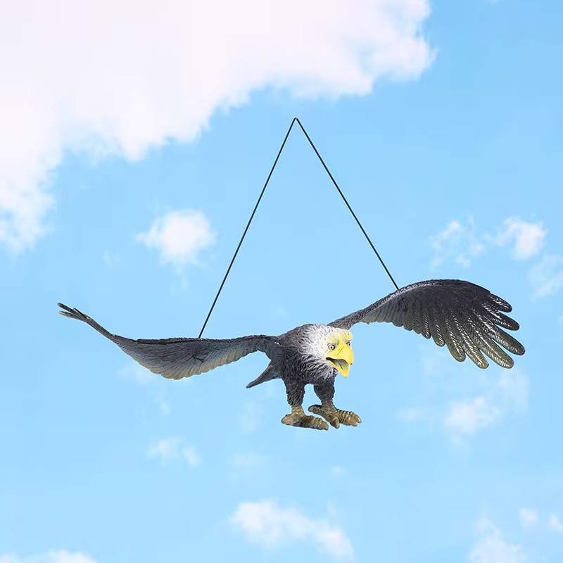 JETTING Adlerfigur als hängendes Vogelabwehr-Ornament aus Kunststoff in Weiß und Multicolour - Bild 3
