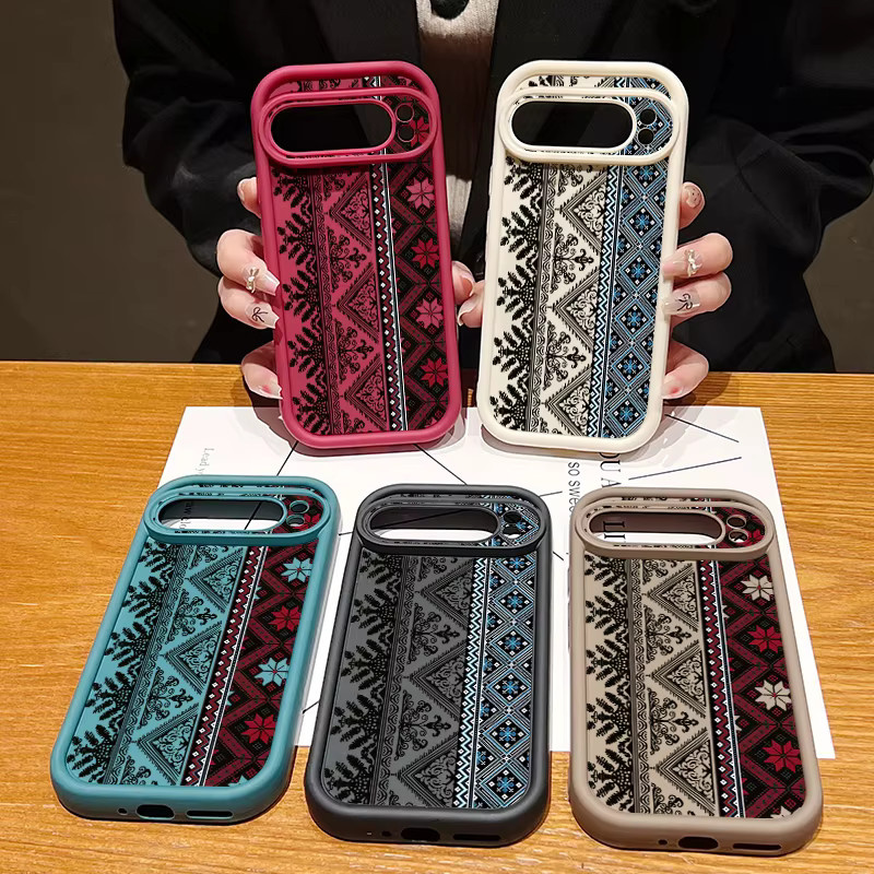 Stoßfeste TPU-Softcover Handyhülle mit Vintage-Totem-Muster für Google Pixel 9, 9 Pro, 9A, 8, 8 Pro, 8A, 7, 7 Pro, 7A in Schwarz und Mehrfarbig - Bild 2