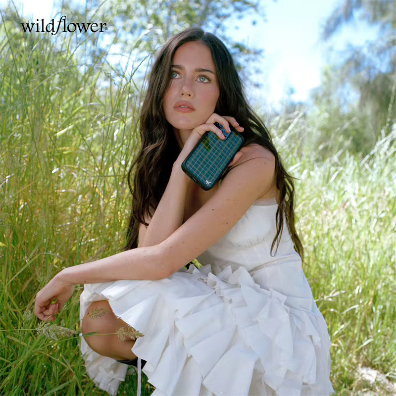 Wildflower New Olivia Neill Handyhülle für iPhone 11 bis 17 Pro Max Plus mit Vintage-Gitter-Design in Grün - Bild 4