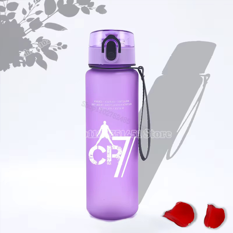 Ronaldo CR7 Mattierte Wasserflasche mit Deckel für Sport und Training, Unisex - Bild 1