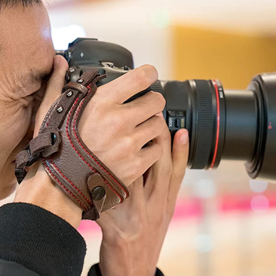 Wsellda Leder-Kamera-Handschlaufe für Spiegelreflexkamera in Schwarz, ergonomisch und wasserdicht mit doppeltem Verschluss - Bild 3