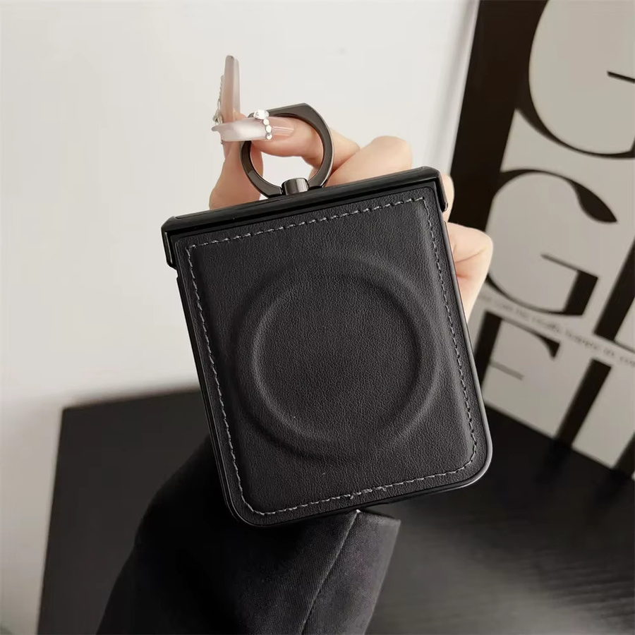 Magnetische Leder-Schutzhülle für Samsung Galaxy Z Flip 8 7 6 5 4 3 mit Ringscharnier und kabelloser Ladefunktion in Schwarz - Bild 3