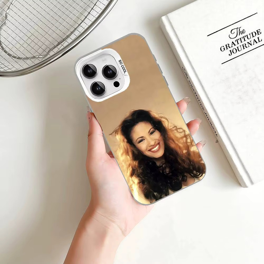 Singer S-Selena Q-Quintanilla Handyhülle für iPhone 17 16 15 14 13 12 11 Pro Max Plus, stoßfeste Rückseite, Farbe: Silber/Multicolor - Bild 5