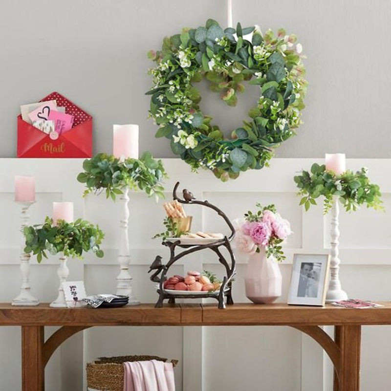 Künstlicher Eukalyptus-Kranz in Grün als florale Dekoration für Hochzeit, Weihnachten und Home Party - Bild 1
