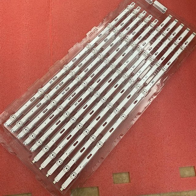 LED Hintergrundbeleuchtung Streifen für Samsung TV Modelle GU65TU7079U GU65AU7199U GU65TU8079U UE65AU7170U UE65AU7570U UE65AU7100K UE65AU7100U UN65AU7000G in Weiß - Bild 1