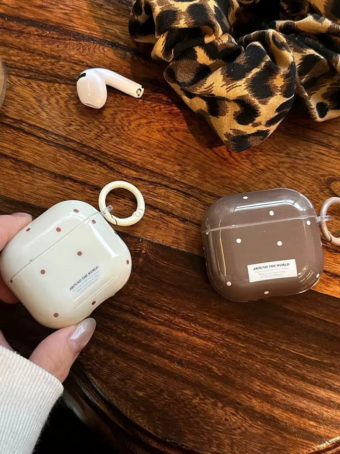 Apple AirPods Schutzhülle in Beige mit Ring und weichem Anti-Fall-Design - Bild 4