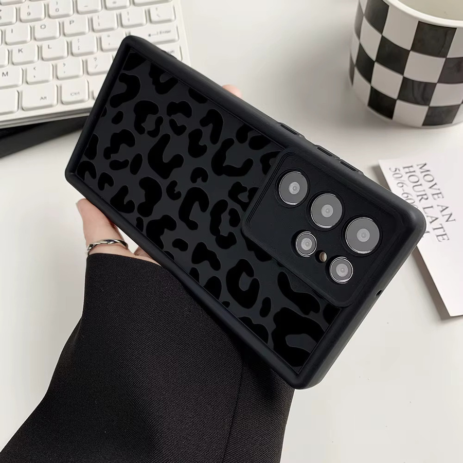 Stoßfeste Silikon Handyhülle mit Leopard-Design für Samsung Galaxy S25 Ultra, S24 Plus, S23 FE, S22, S21, S20 FE in Schwarz - Bild 4