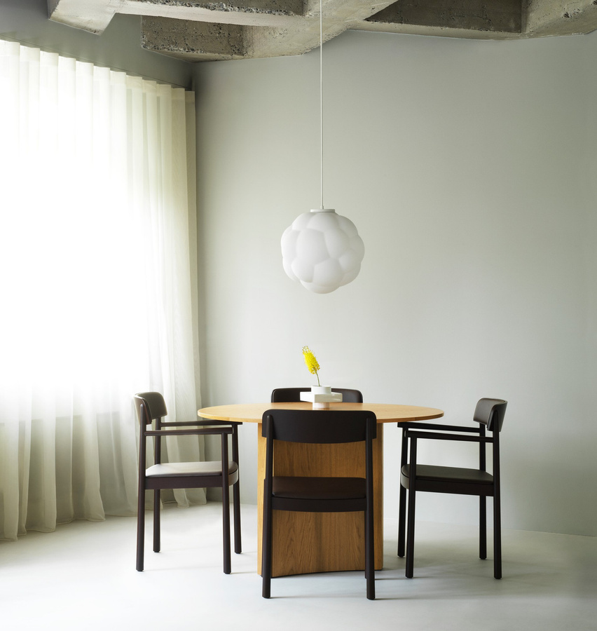 Normann Copenhagen Timb Stuhl aus Holz in Braun - Bild 2