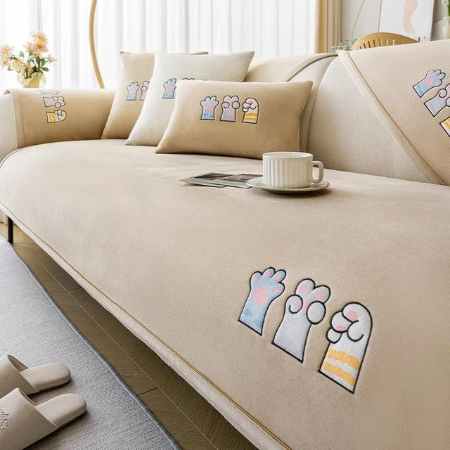 Weicher Plüsch Sofabezug in Beige als rutschfester Möbelschutz für dein Sofa, B/H: 30 x 50 cm - Bild 1