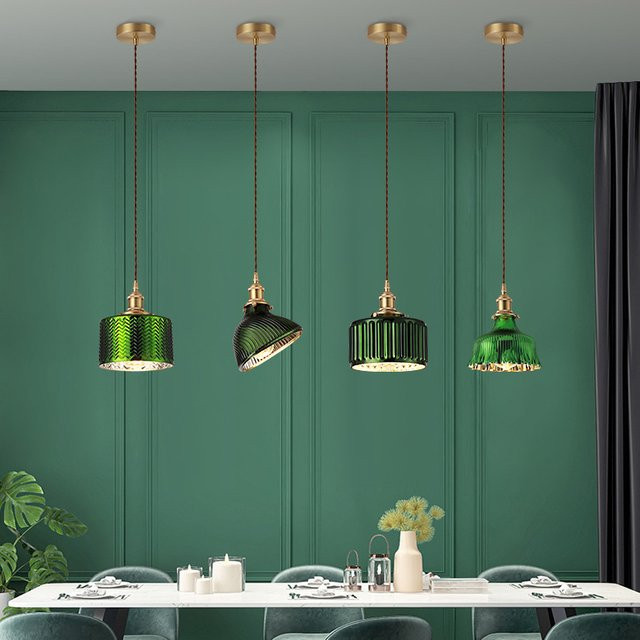 Ramalho LED Pendelleuchte aus Kupfer und Glas in Grün im nordischen Design - Bild 1