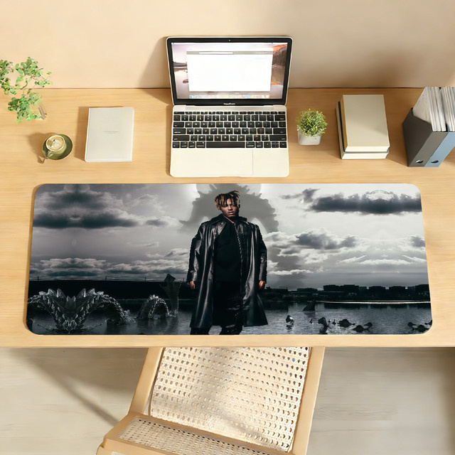 J-Juice Wrld Mauspad Multicolor rutschfeste Schreibtischunterlage aus Gummi für Gamer und PC-Zubehör - Bild 1