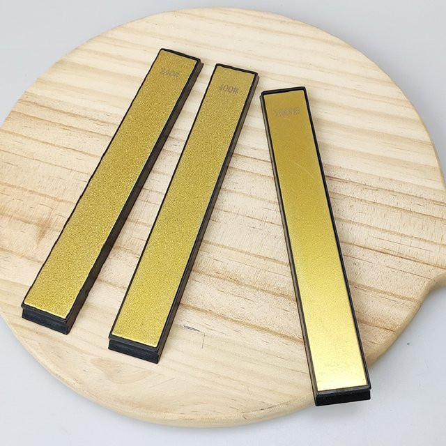RSCHEF Goldener Diamantstein Messerschärfer als Schleifstein und Schleifwerkzeug zur Korrektur der Schneidkante in Gold - Bild 1