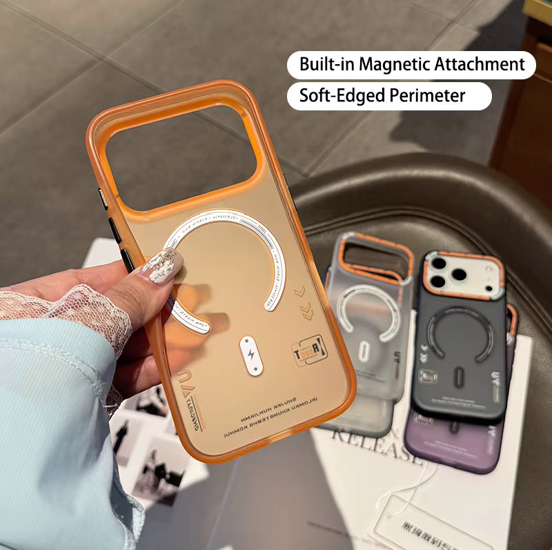 Magnetische Schutzhülle für Apple iPhone (kompatibel mit iPhone 12 bis iPhone 18 Pro Max) in Schwarz, mattiert und transparent, stoßfest mit MagSafe-Unterstützung - Bild 3