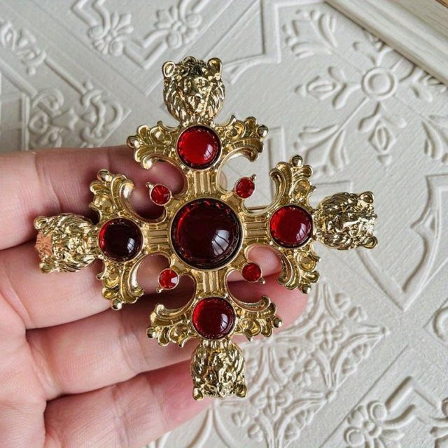 YIRAN Brosche Löwenkopf-Kreuz, Vergoldet, Damen, Brown - Bild 1