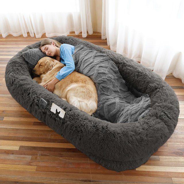 WTEMPO Hundebett in Menschengröße für alle Rassen, Grau, B/T/H: 180 x 114 x 30 cm, ovale Kunstfell-Haustierliege mit rutschfester Unterseite und abnehmbarem Bezug - Bild 1