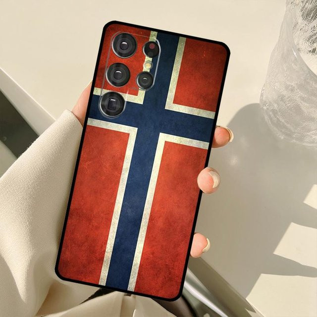 Samsung Galaxy Handyhülle mit Norwegen Flaggen Design in Multicolor für S24 S25 S23 S22 S21 S20 Ultra und FE Modelle - Bild 1