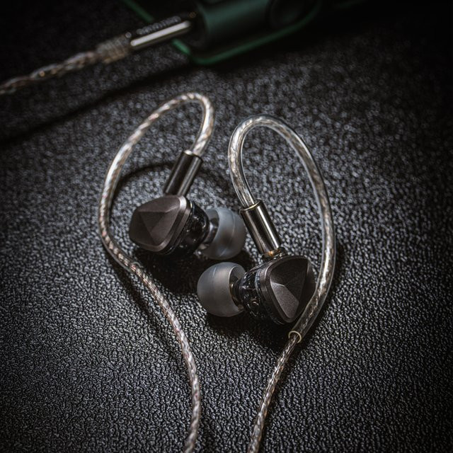 Astrotec GX100 DD+PZT Hybrid-Technologie HIFI In-Ear-Kopfhörer mit Kabel, Monitor-IEMs und Geräuschunterdrückung - Bild 1