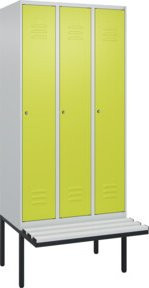 C+P Spind Classic PLUS Garderobenschrank mit Sitzbank, 3 Abteile, Lichtgrau, B/T/H: 2120 x 900 x 815 cm - Bild 1