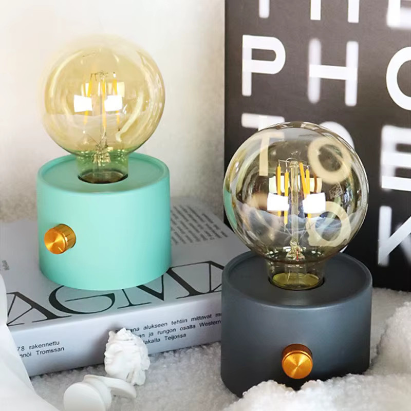 Retro LED Nachtlicht in Glühbirnenform mit warmweißem Licht, batteriebetrieben für Babyzimmer, Schlafzimmer und Büro - Bild 3