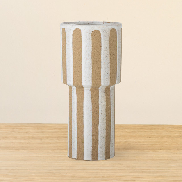 Bloomingville Steingut Vase Awoh in Hellbraun und Weiß mit rustikalem Design - Bild 1