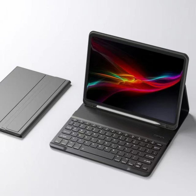 Samsung Tastaturhülle mit Bluetooth und abnehmbarer Schutzhülle für Galaxy Tab S7 11 und Tab S8 11 in Schwarz mit deutscher Tastaturbelegung - Bild 1