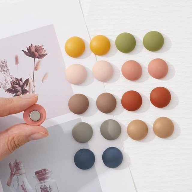 8 Stück Mattierte Mo Landi Kühlschrankmagnete von Binchi Outdoor Product in Beige als magnetische Pinnwand und Wand-Nachrichtentafel zur Heimdekoration - Bild 1
