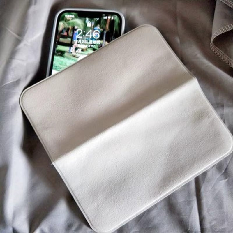 BRYNTHORX Universelles Poliertuch mit Nano-Textur in Weiß für Bildschirme, iPhone, iPad, Macbook, Apple Watch, Linsen und Brillen - Bild 5
