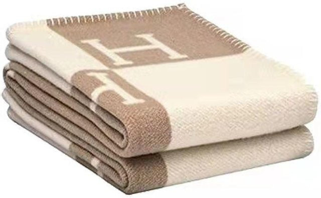 Warmer Kaschmir-Schal aus Plüschwolle von NettlePike in Beige - Bild 1