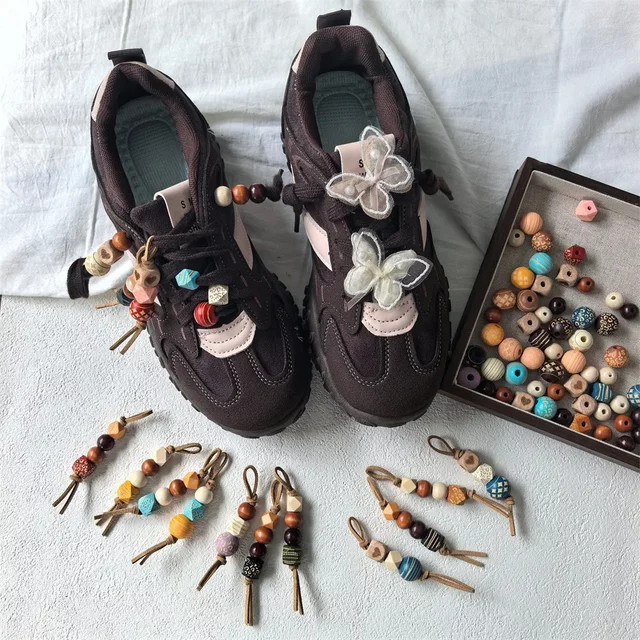 SMATLELF Schuh Charm, Schmetterling, Holz Perle, Maillard Farbe - Bild 1