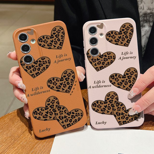 Handyhülle mit Leopardenmuster und Herzen für Samsung Galaxy S25 S24 S23 S22 Ultra S21 FE in Ledertextur und TPU, Mehrfarbig/Pink - Bild 1