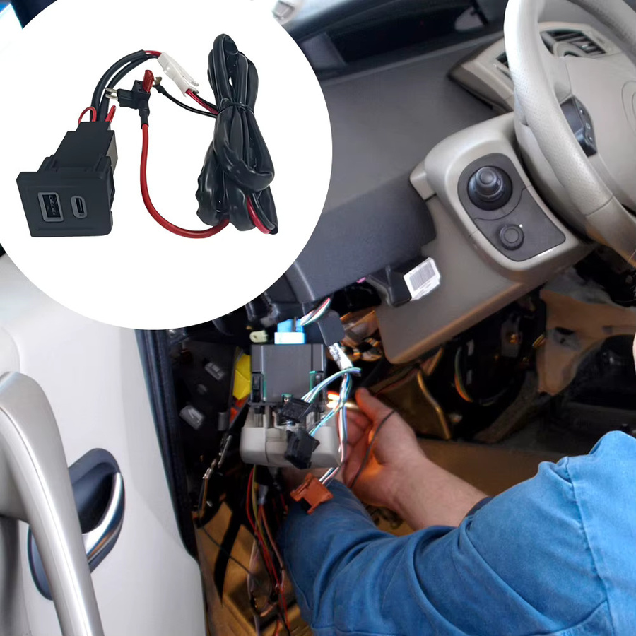 Dual USB Auto Ladegerät mit Typ C PD und QC3.0 Schnellladefunktion für VW Multivan T5 2003-2015 in Schwarz - Bild 3