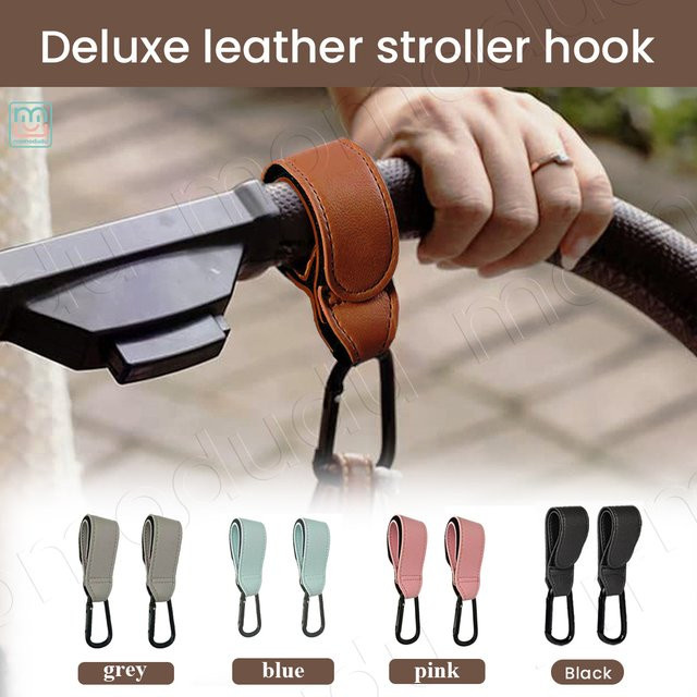 2 Stück Kinderwagen-Haken von momo&dudu aus PU-Leder in Schwarz mit Kletterkarabiner für Wickeltaschen und Reisezubehör - Bild 1