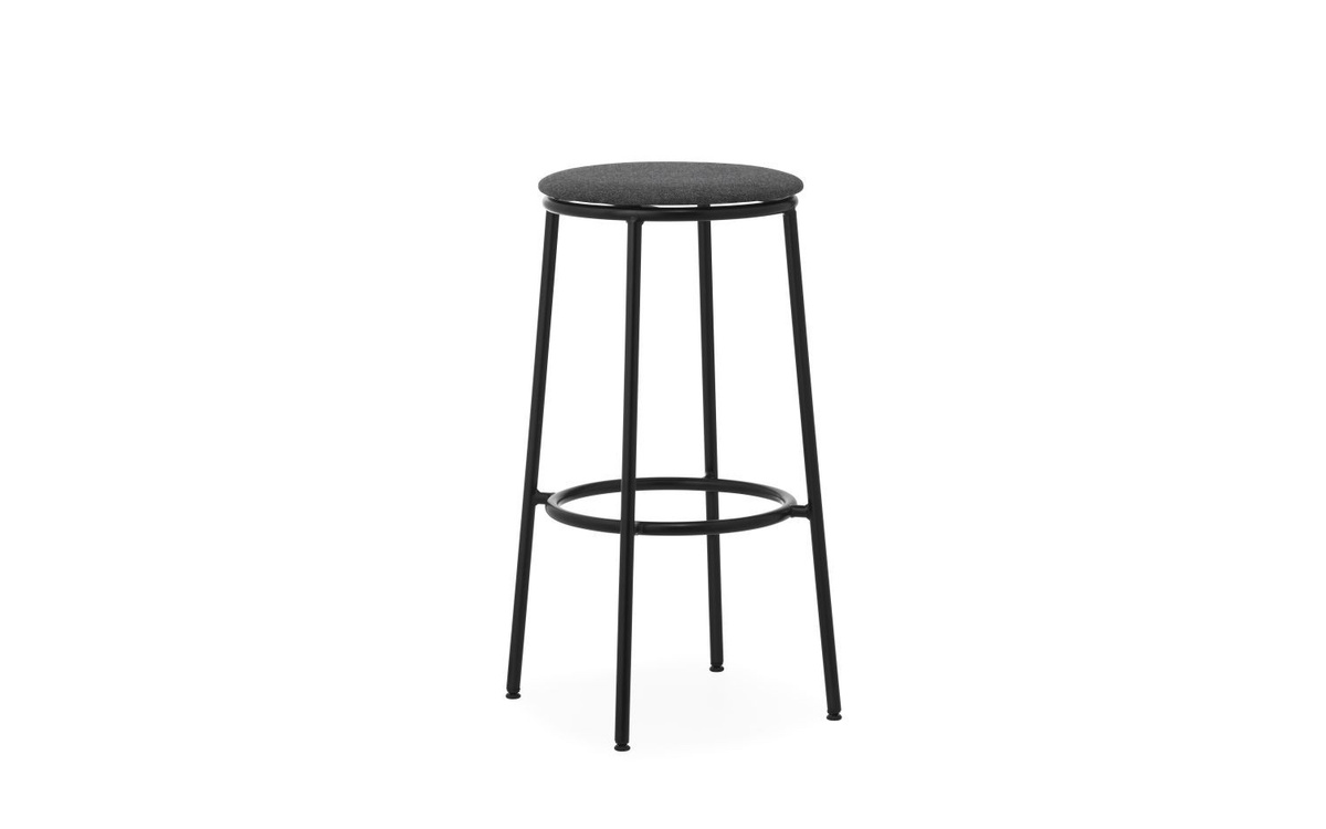 Normann Copenhagen Circa Barhocker in Schwarz mit Stoffbezug und Metallgestell - Bild 2
