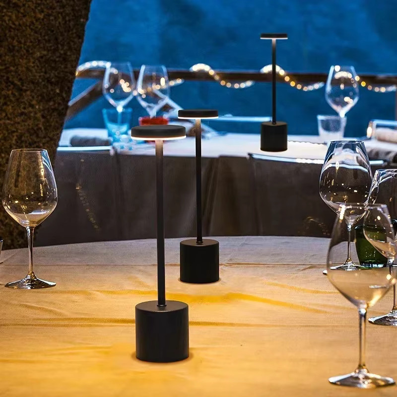 GGBEE Retro LED Tischlampe in Weiß, dimmbar mit Touch-Funktion und Akku, moderner Pilz-Stil für Zuhause und Gastronomie - Bild 3