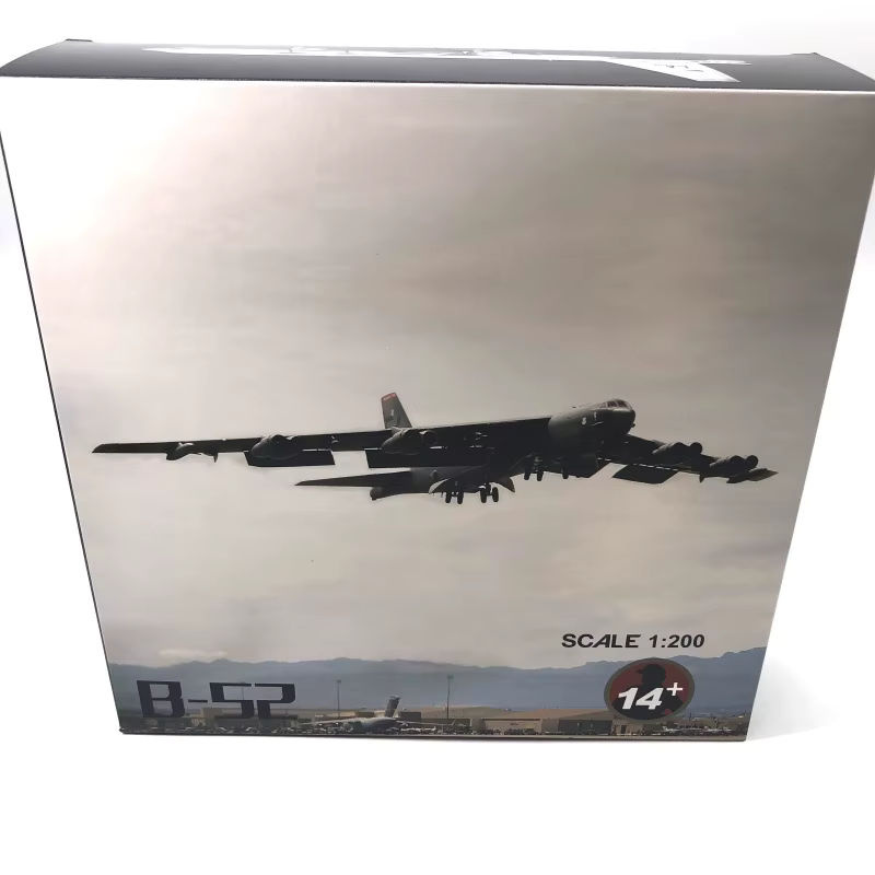 USA B-52 Bomber Modellflugzeug aus Metall im Maßstab 1:200, Farbe Grau - Bild 5