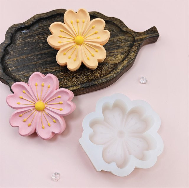 Weiße Silikonform Kirschblüte für Schokolade, Fondant und Gips - Bild 1