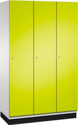 C+P Spind Cambio mit 3 Abteilen und Sockel, Stahl, lichtgrau/clowngrün, B/T/H: 120,0 x 52,5 x 198,0 cm - Bild 1