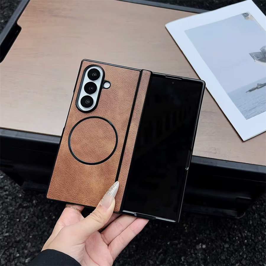 Luxuriöse magnetische Leder-Handyhülle für Samsung Galaxy Z Fold 7 6 5 4 3 mit Scharnierschutz und kabellosem Laden in Schwarz oder Braun - Bild 2