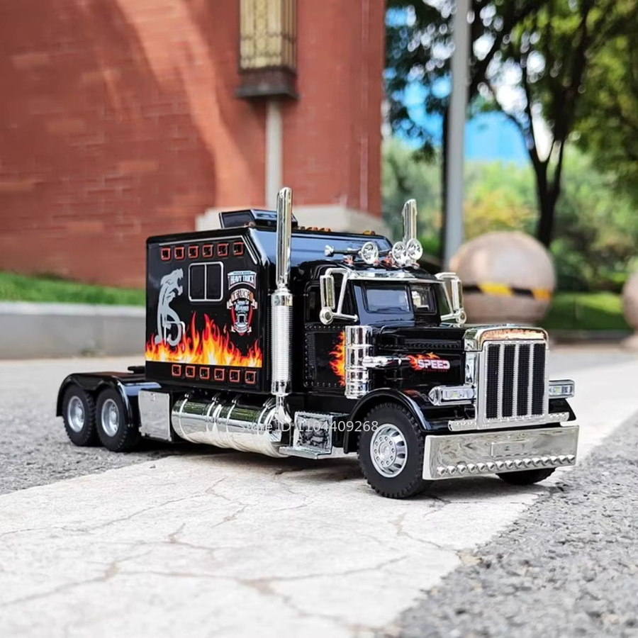 RMZ city Peterbilt 389 LKW-Spielzeug, Gehtraktor, 1:24, Metall, Licht und Sound - Bild 5