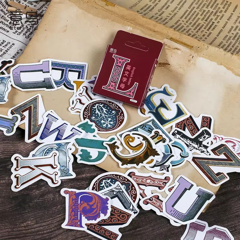 leaffei Alphabet-Box-Aufkleber Set mit 52 Stück in Multicolour für DIY-Sammelalben und kreative Dekorationen aus Papier - Bild 2