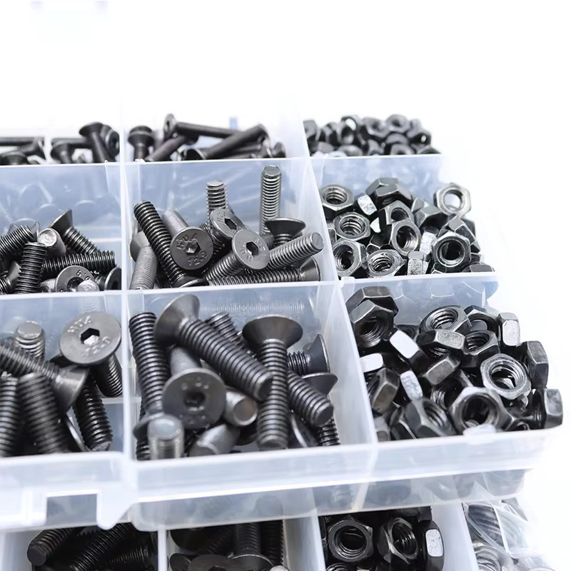 YMAX Innensechskantschrauben Set aus Kohlenstoffstahl G10,9 mit Flachkopf, M2 bis M6 inklusive Muttern und Unterlegscheiben - Bild 3