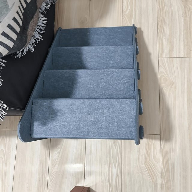 Multifunktionale 3-in-1 Haustiertreppe von xly1818 als 4-stufige Hunderampe und Kratzbaum in Grau - Bild 1