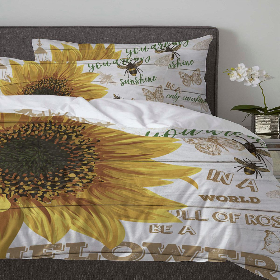 3-teiliges Bettbezug Set Your Warm Home mit Sonnenblumen, Bienen und Schmetterlingen im Holzbrett Design, Multicolor, B/H: 135 x 200 cm - Bild 2