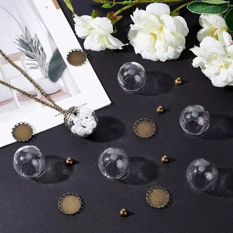 10er Set runde Glaskugeln mit Sockel und Kappe in Transparent, Mini-Glasfläschchen als Deko-Anhänger und Charms mit 30 mm Durchmesser - Bild 3